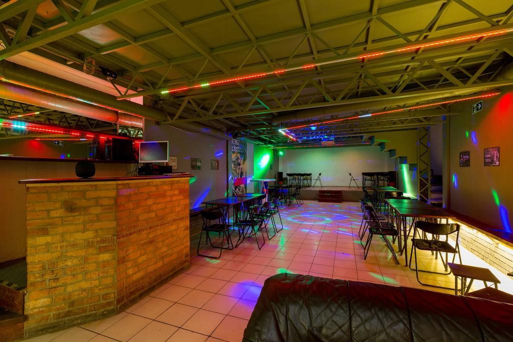 The Bachelor Bar - Bunker | Private Club Villa Budapest Ngoại thất bức ảnh